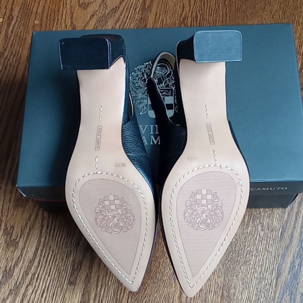 Vince Camuto Women's Pumps-NEW - Picture 3 of 4
